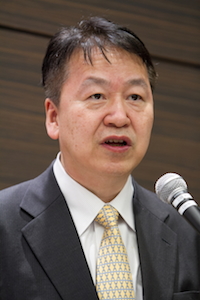 清水 康弘 氏