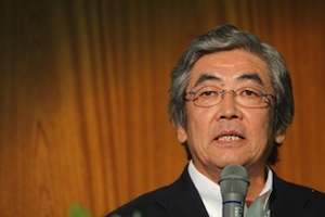 岡島 成行 氏